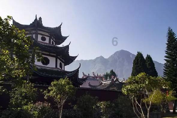 「我不麻烦你，你也别麻烦我」的社交观念是不是在年轻一代兴起了？游戏画面